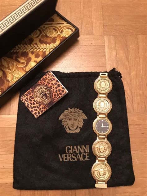 Orologi Gianni versace in Placcato oro Dorato 